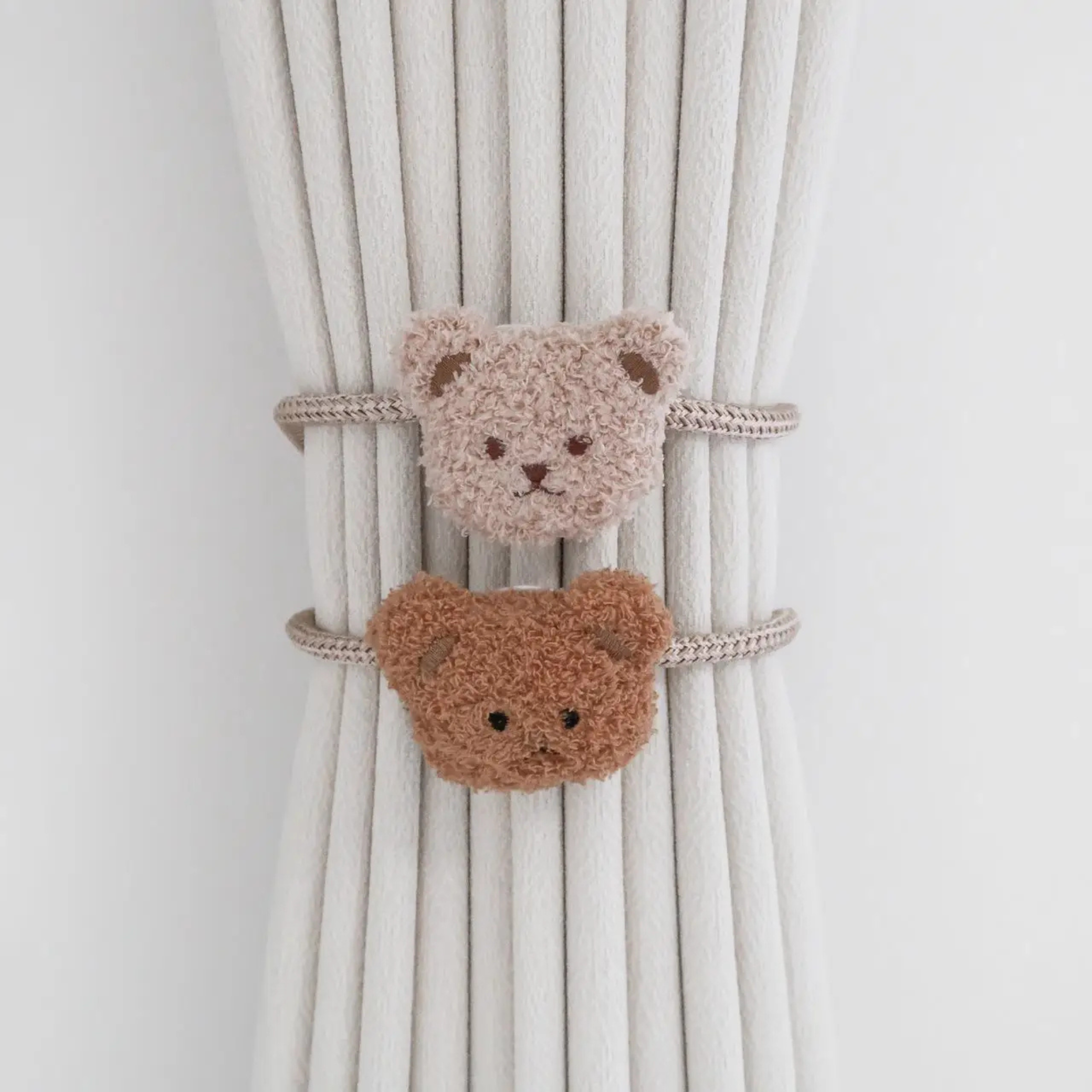 Bear & Daisy Curtain Tiebacks – Soft & Functional